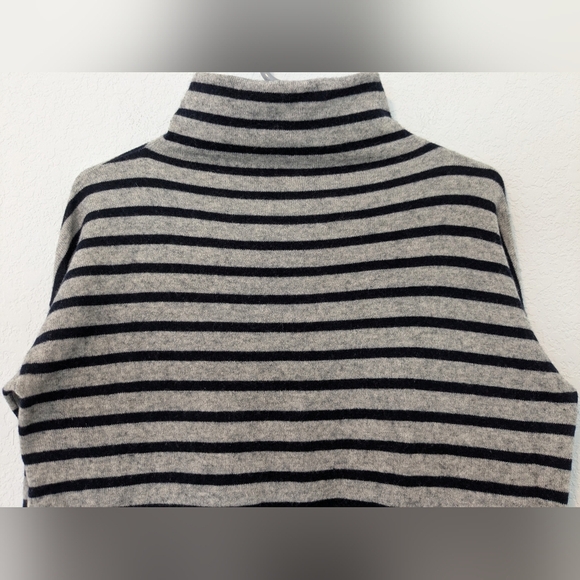 Vince Grey Black Stripe Wool Cashmere Long Sleeve Turtleneck Sweater Essential - Picture 5 of 11